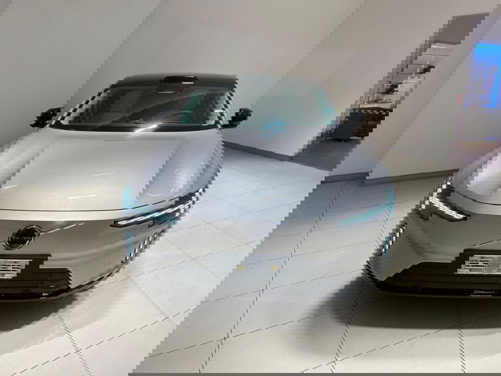 Volvo ES90 nuova a Napoli (9)