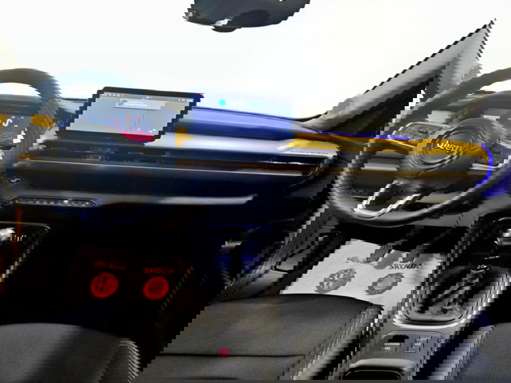 Jeep Avenger usata a Padova (11)