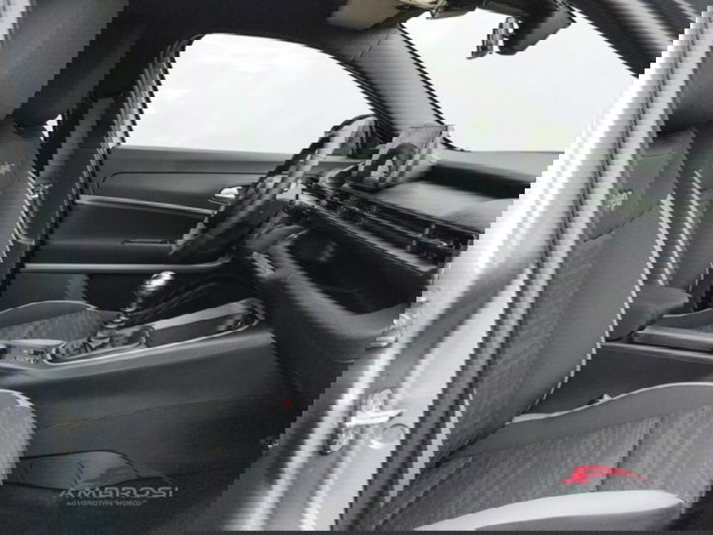 Jeep Avenger nuova a Perugia (12)