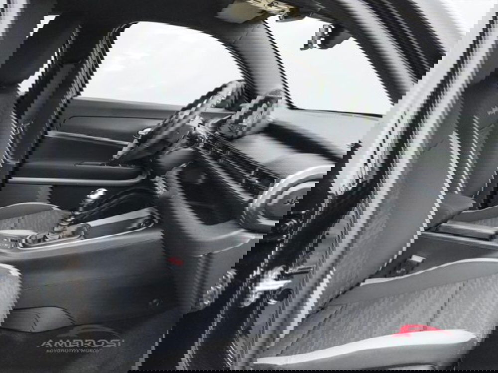 Jeep Avenger nuova a Perugia (12)