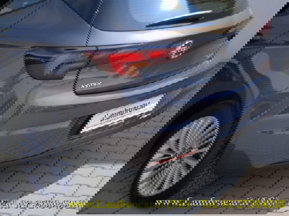 Opel Astra usata a Milano (14)