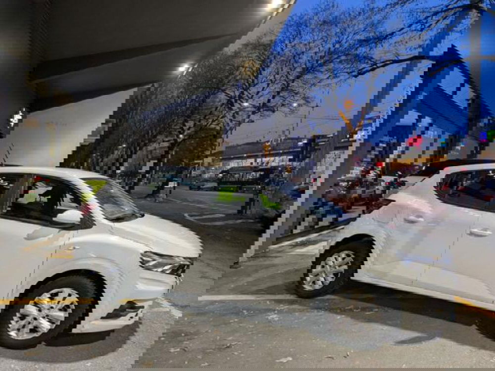 Dacia Sandero usata a Parma (7)