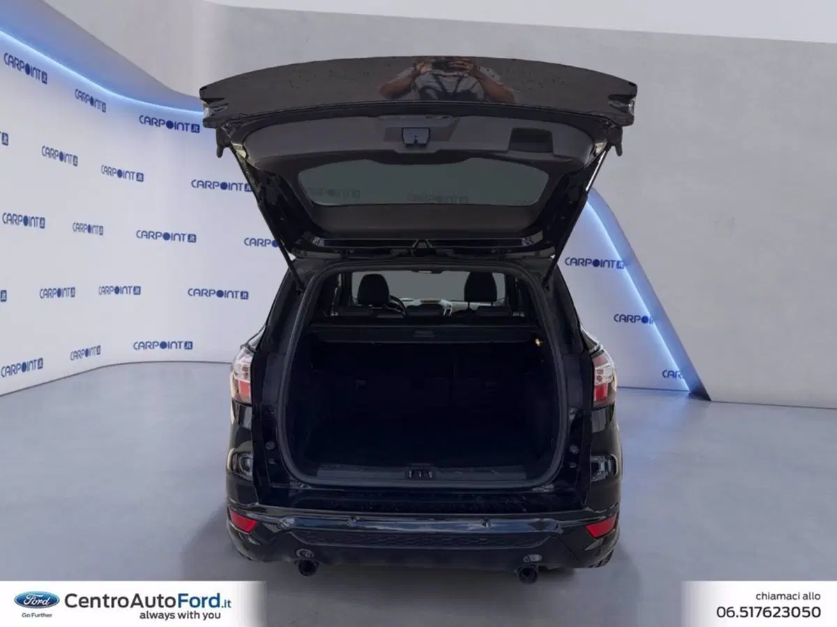 Ford Kuga usata a Roma (17)