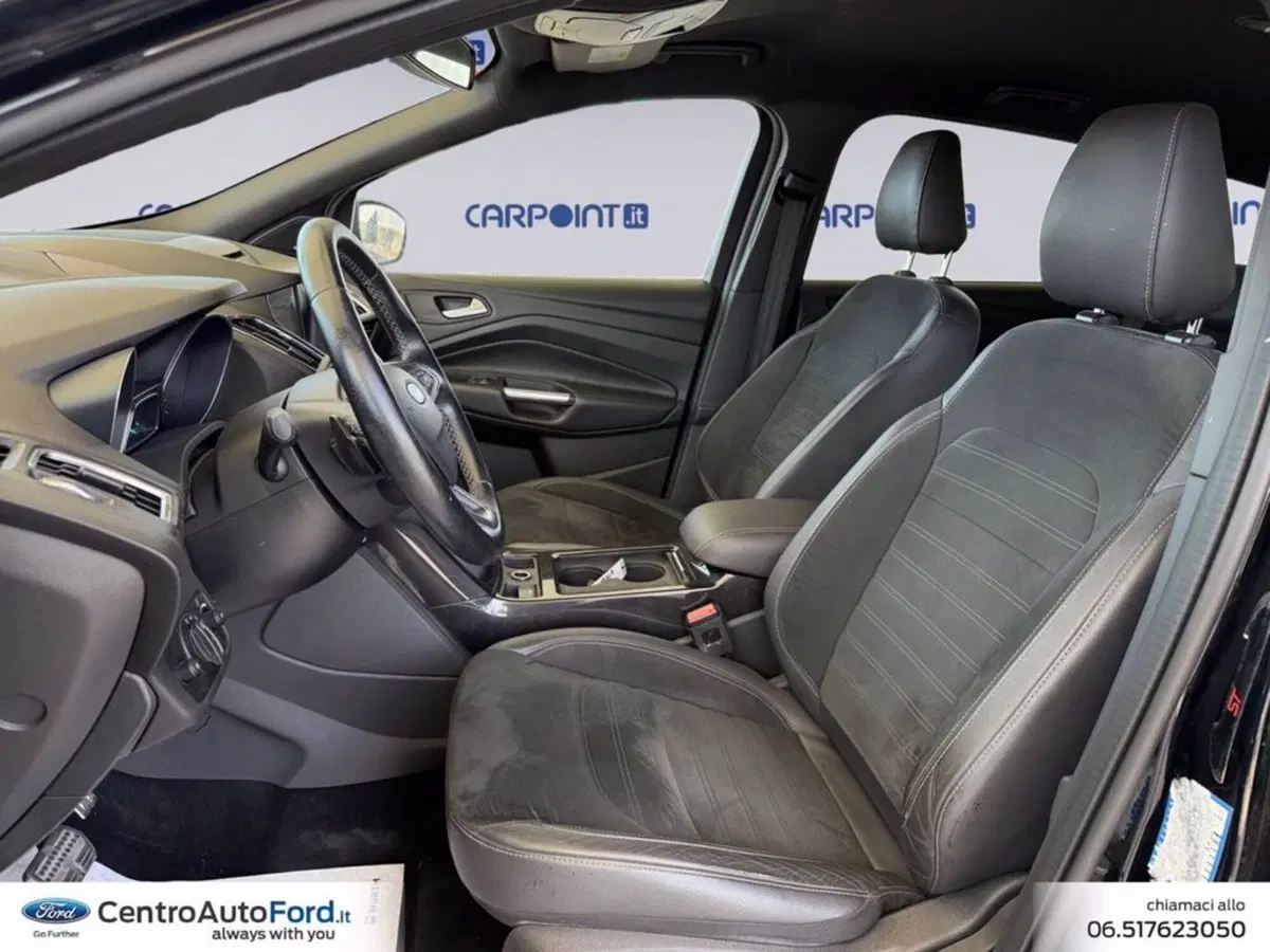Ford Kuga usata a Roma (9)
