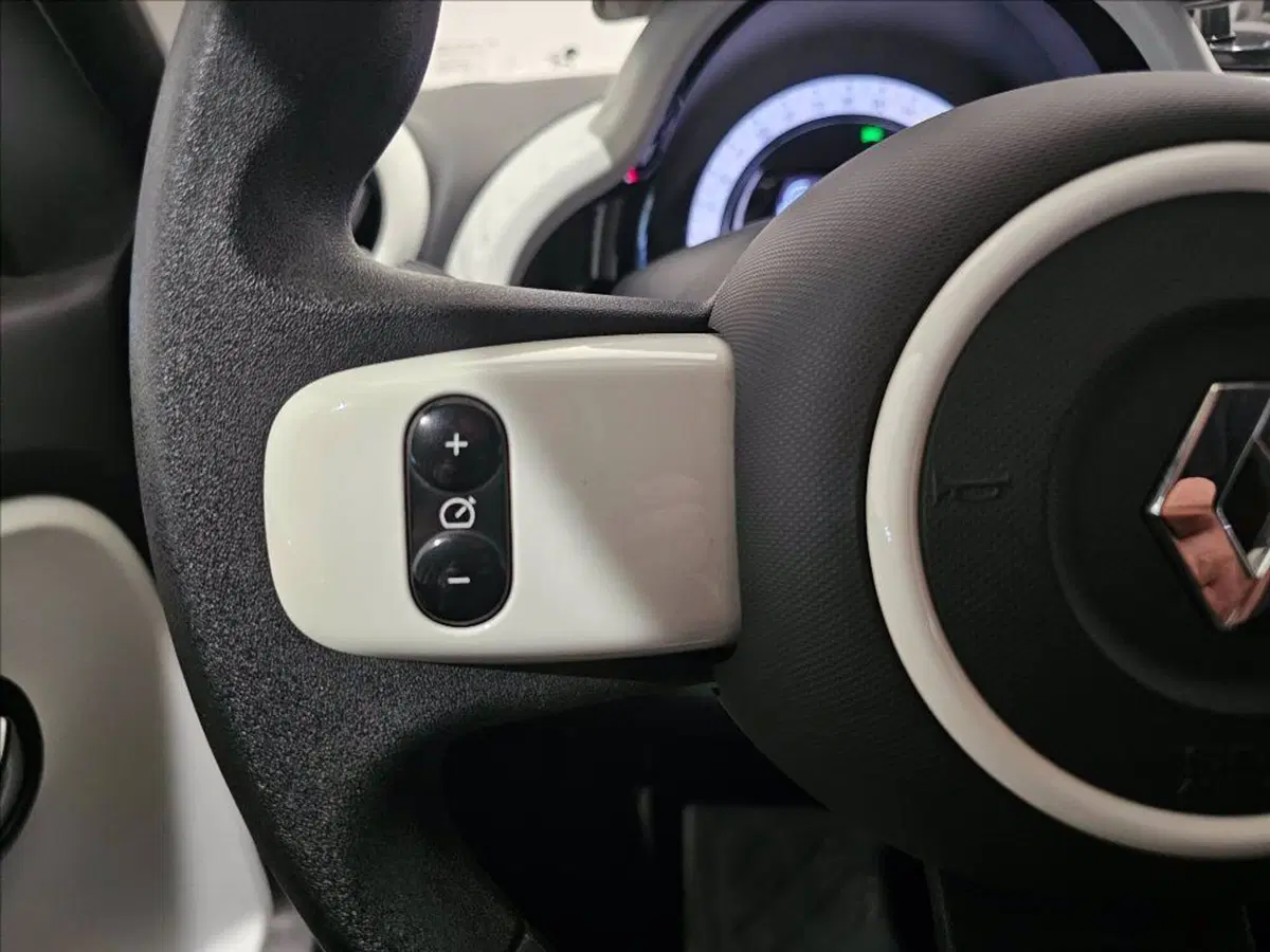 Renault Twingo usata a Palermo (13)