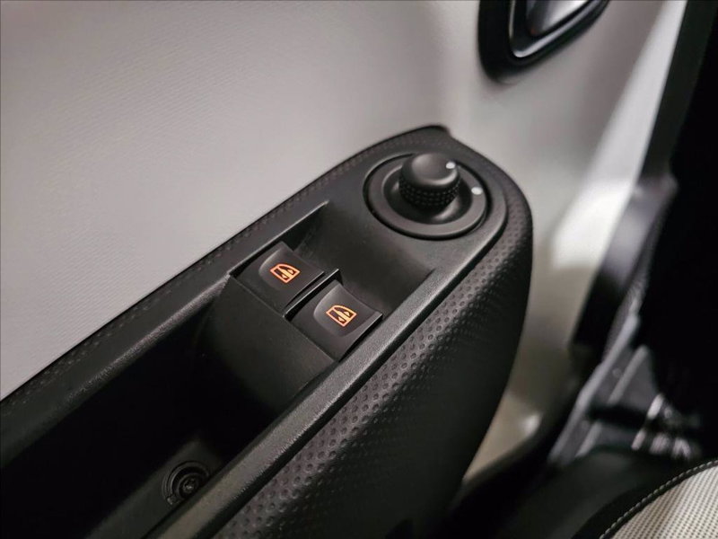 Renault Twingo usata a Palermo (17)