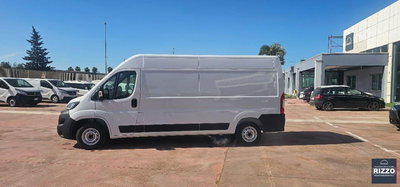 Fiat Ducato maxi 35 LH1 2.2 mjt3 160cv ribalt.trilat. serie 8 del 2023 usata a Surano