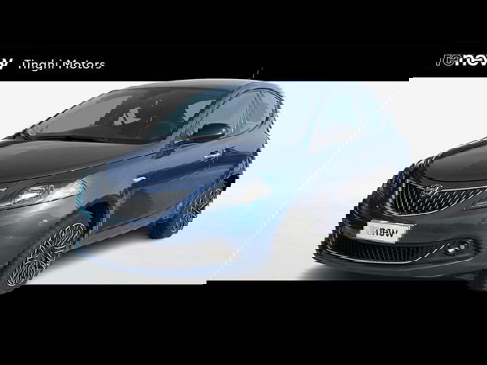 Lancia Ypsilon usata a Firenze