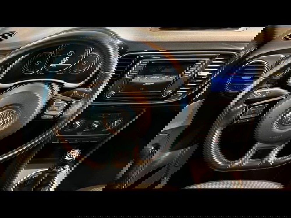 Volkswagen Maggiolino Cabrio usata a Firenze (7)