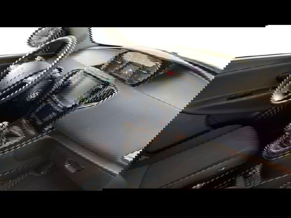 Lancia Ypsilon usata a Firenze (11)