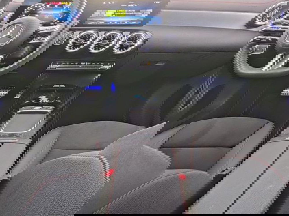 Mercedes-Benz CLA Shooting Brake usata a Milano (5)