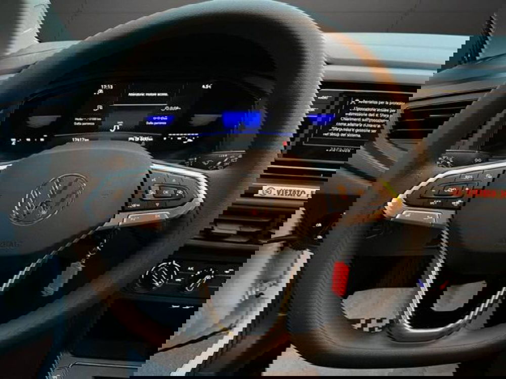 Volkswagen Taigo usata a Milano (14)