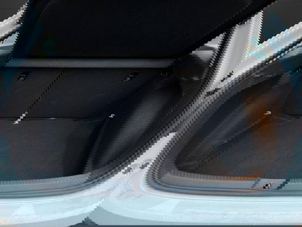 Volkswagen Taigo usata a Milano (5)