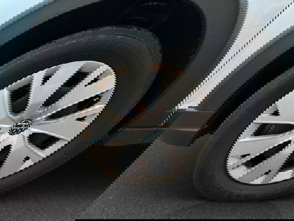 Volkswagen Taigo usata a Milano (9)