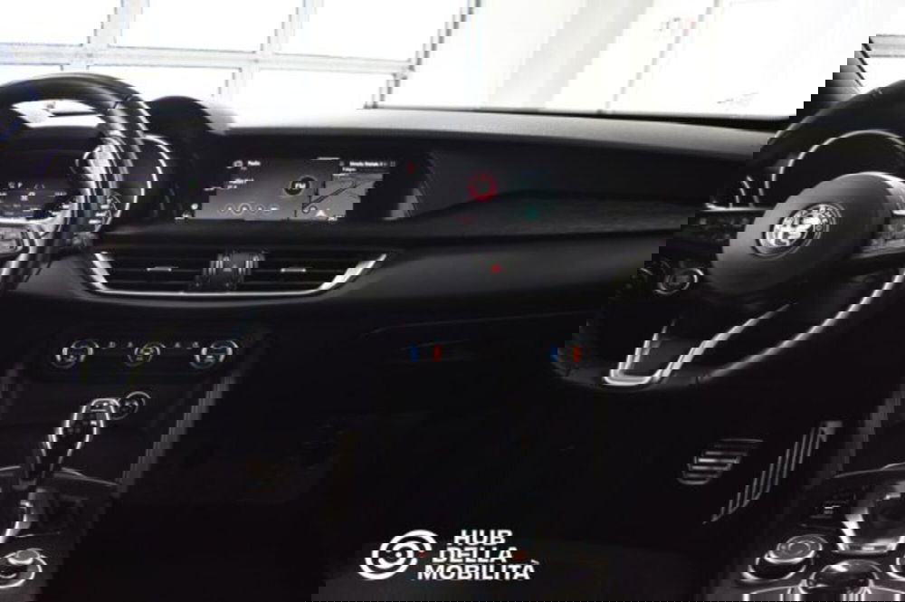 Alfa Romeo Stelvio usata a Perugia (10)