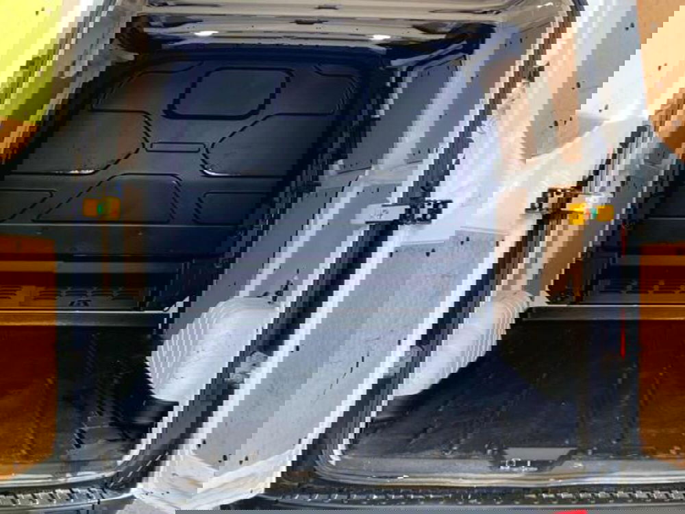 Ford Transit Custom Furgone usata a Lucca (5)