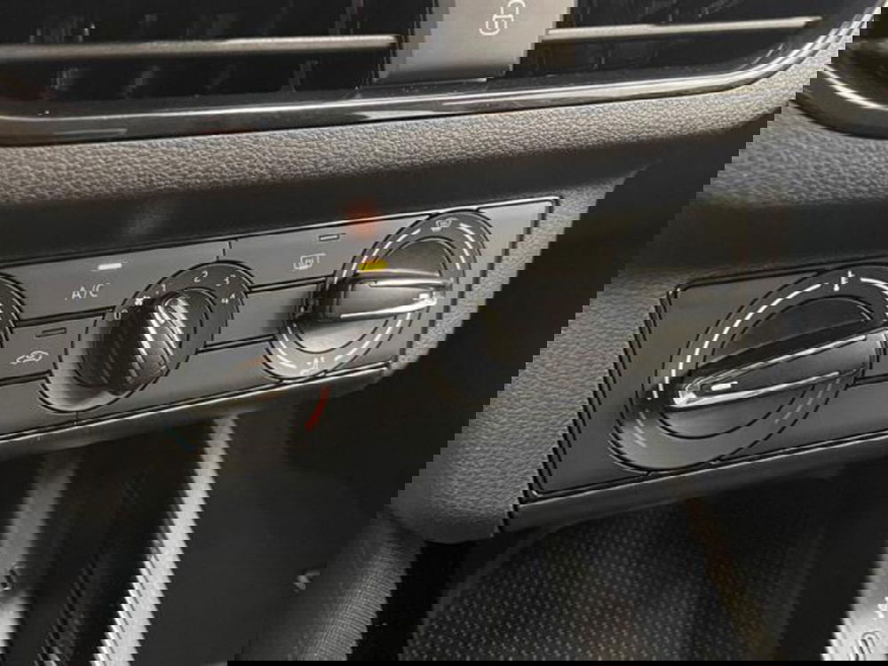 Skoda Kamiq usata a Como (18)