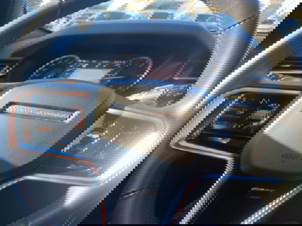 Land Rover Range Rover Velar usata a Livorno (14)