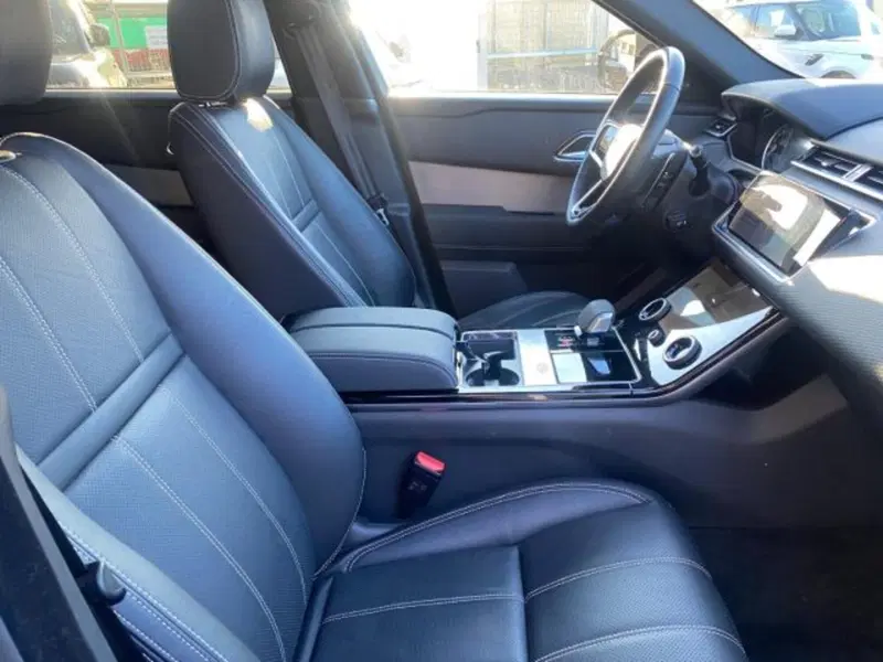 Land Rover Range Rover Velar usata a Livorno (3)