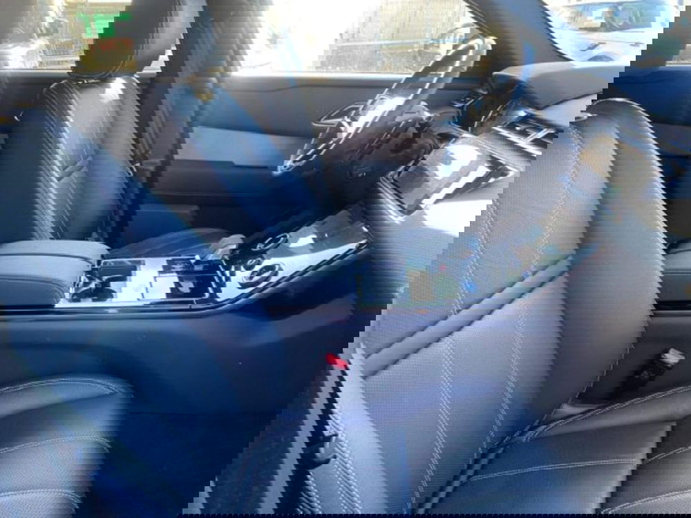 Land Rover Range Rover Velar usata a Livorno (3)