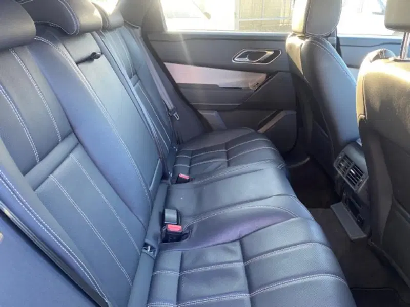 Land Rover Range Rover Velar usata a Livorno (5)