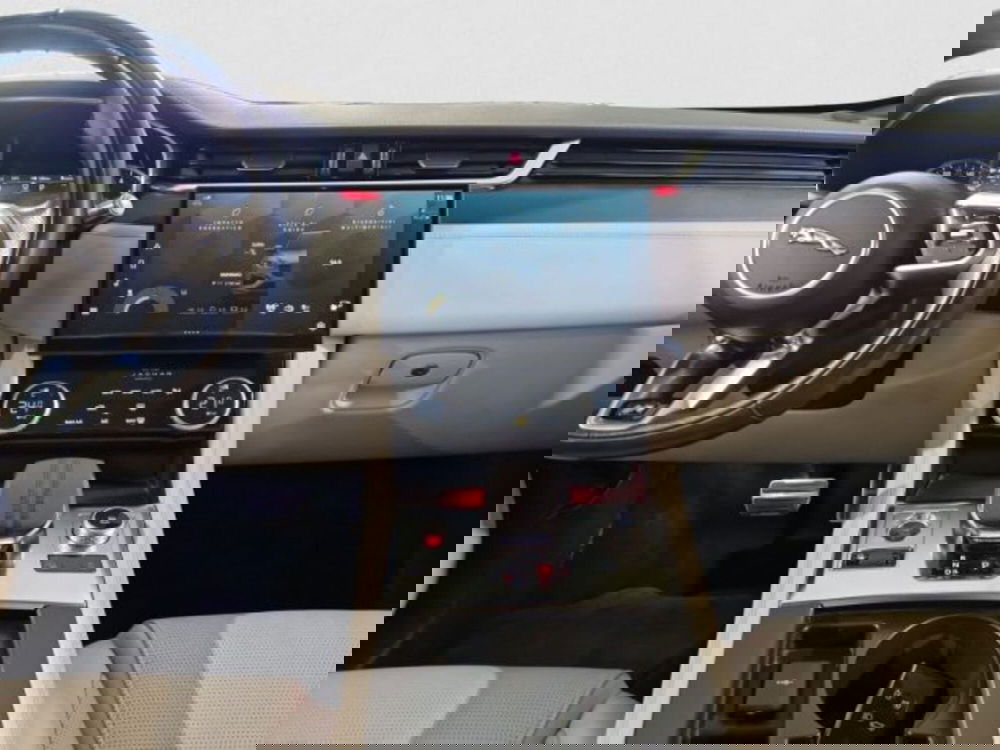 Jaguar F-Pace usata a Livorno (17)