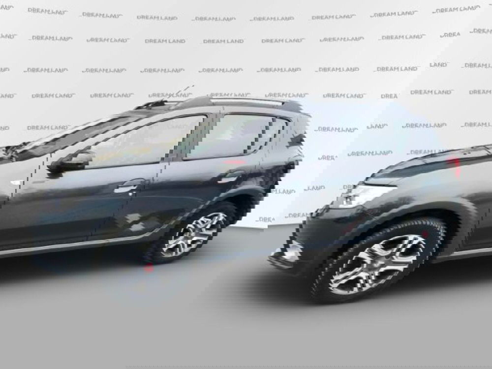 Dacia Sandero usata a Livorno (3)