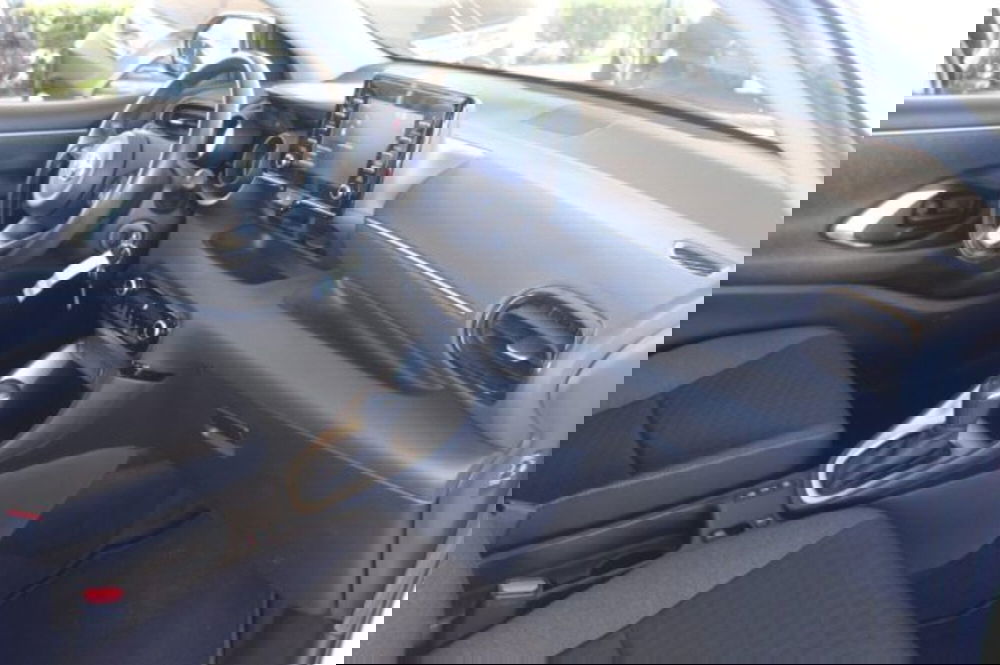 Toyota Yaris Cross nuova a Roma (6)