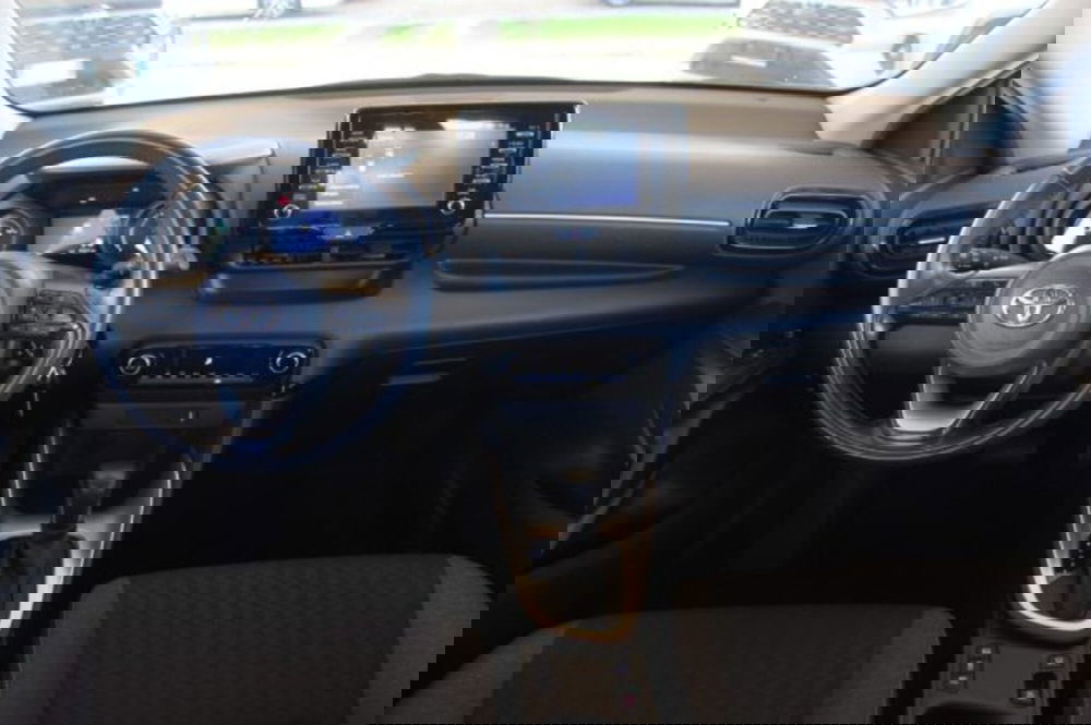 Toyota Yaris Cross nuova a Roma (9)