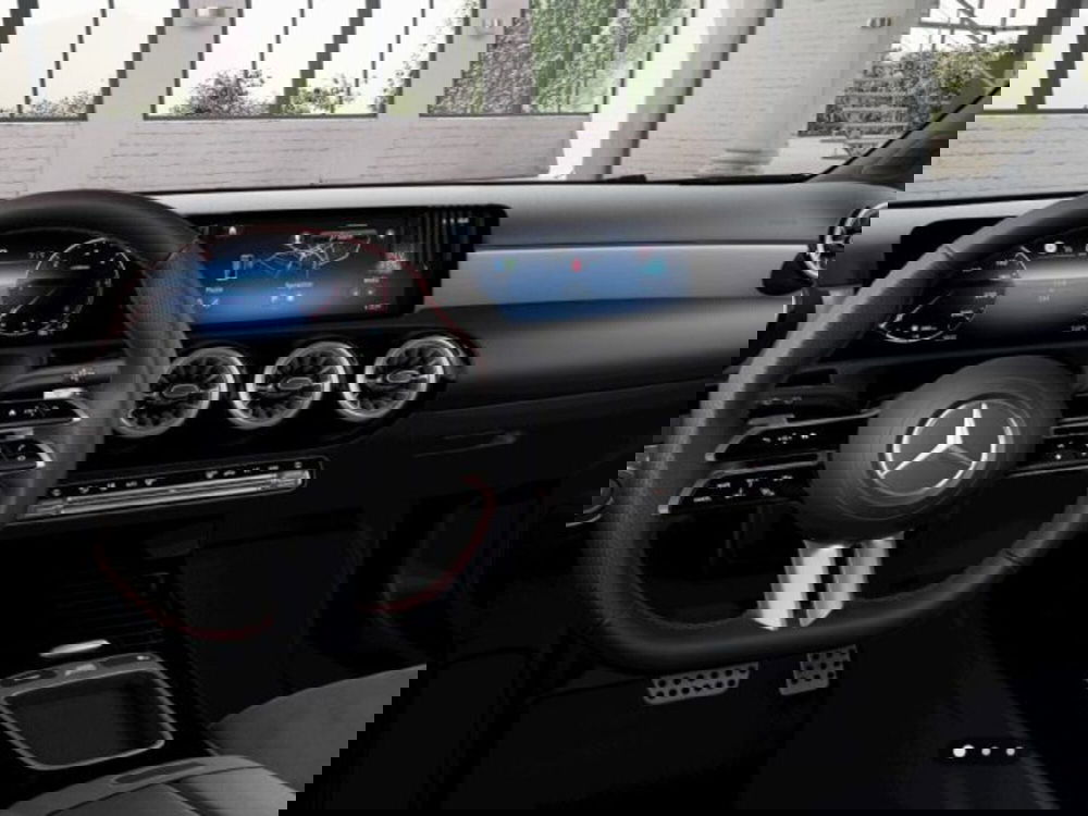 Mercedes-Benz Classe A Sedan nuova a Verona (5)