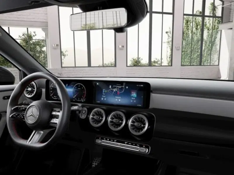 Mercedes-Benz Classe A Sedan nuova a Verona (8)