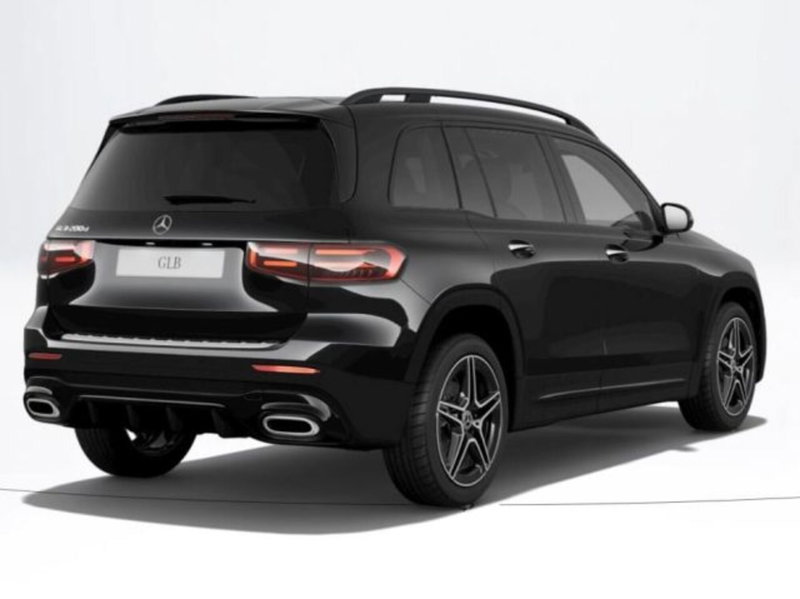 Mercedes-Benz GLB nuova a Verona (2)