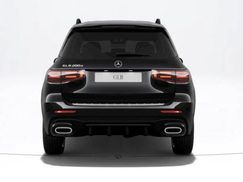 Mercedes-Benz GLB nuova a Verona (4)