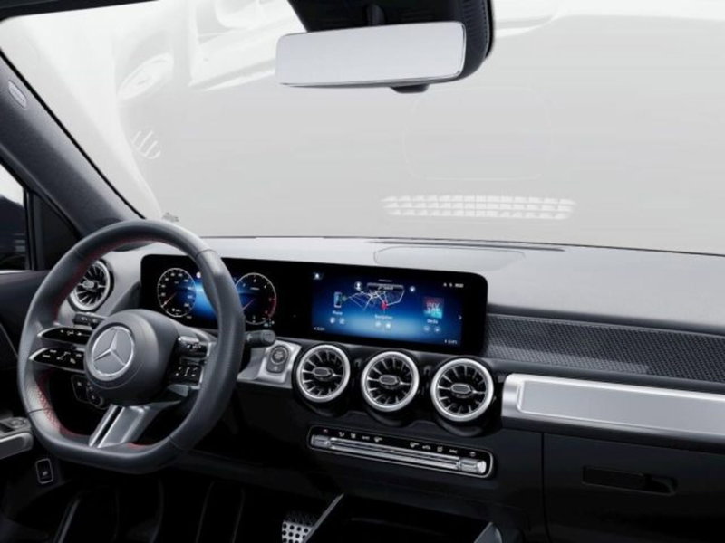 Mercedes-Benz GLB nuova a Verona (8)