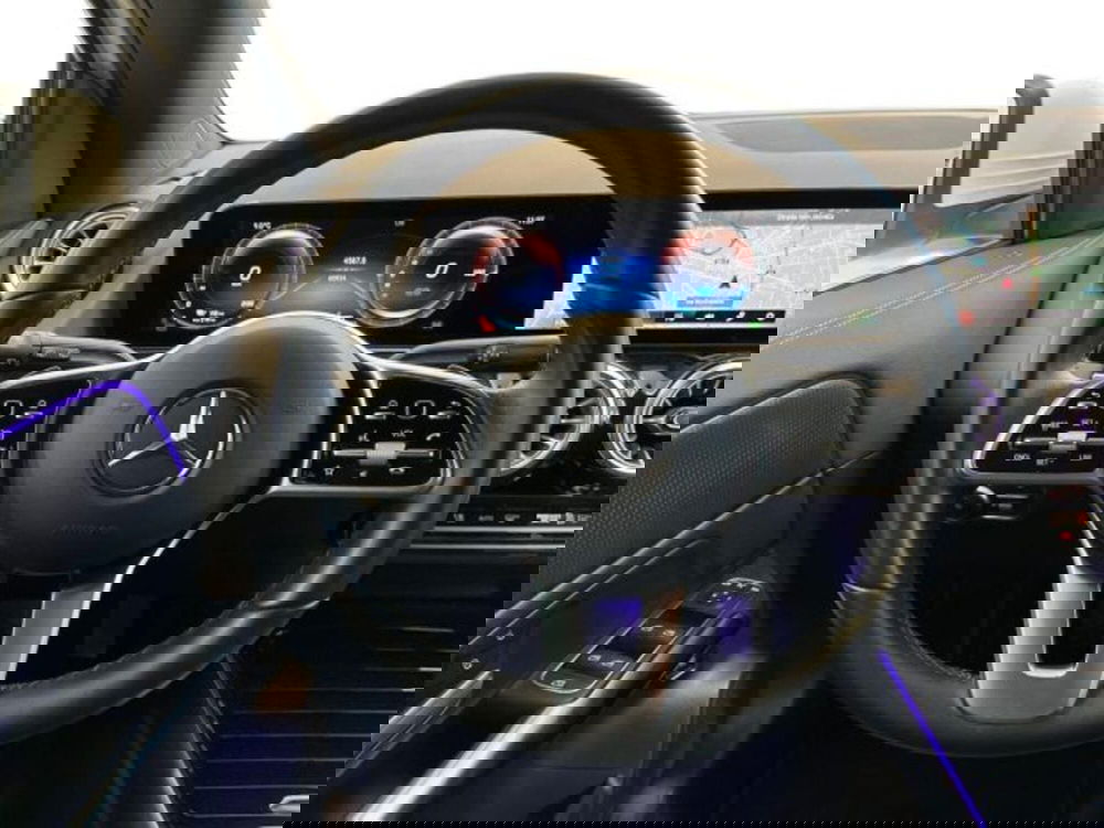 Mercedes-Benz EQA usata a Verona (11)