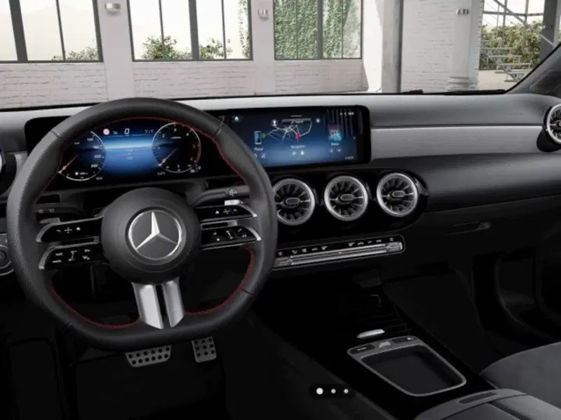 Mercedes-Benz Classe A Sedan nuova a Verona (5)