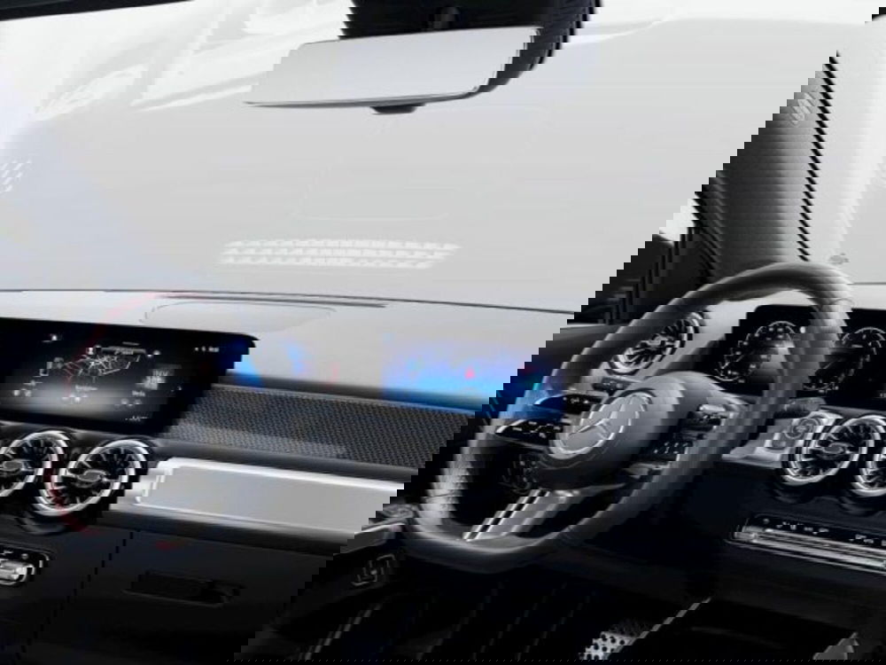 Mercedes-Benz GLB nuova a Verona (8)