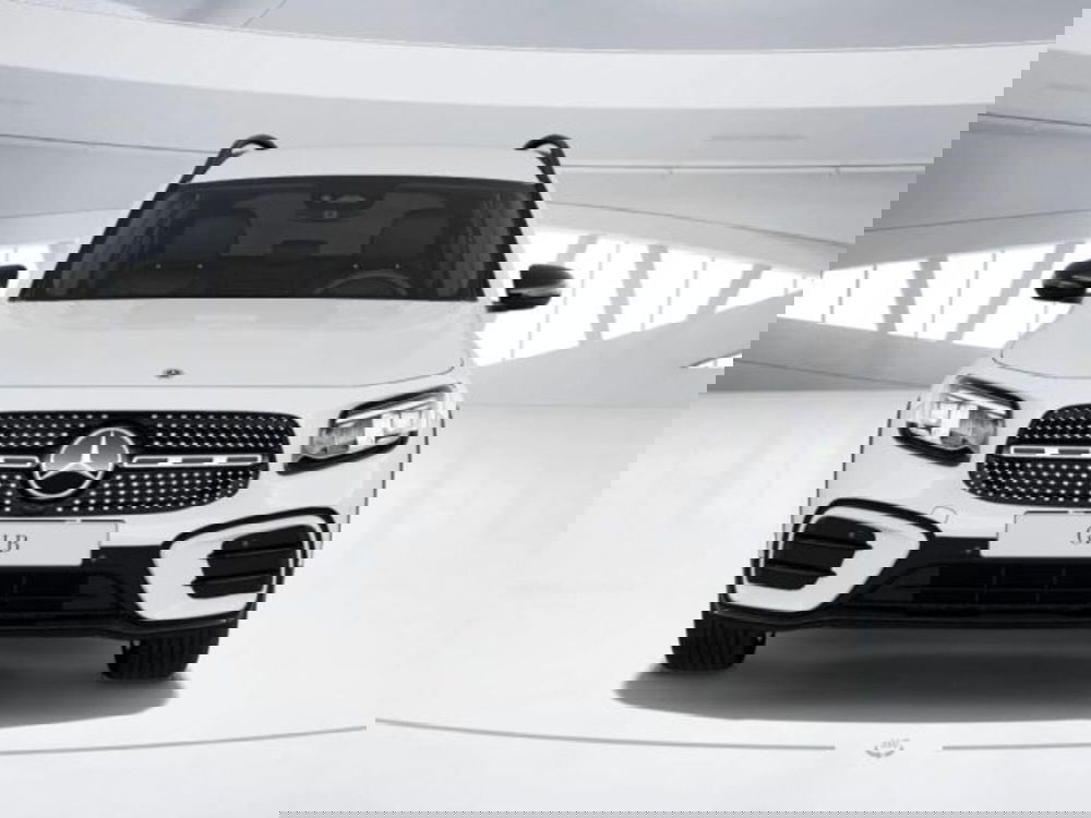 Mercedes-Benz GLB nuova a Verona (3)