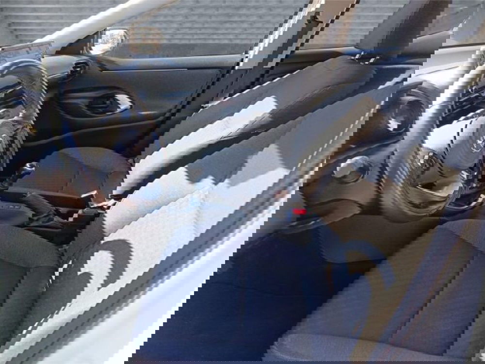 Toyota Yaris usata a Bari (11)