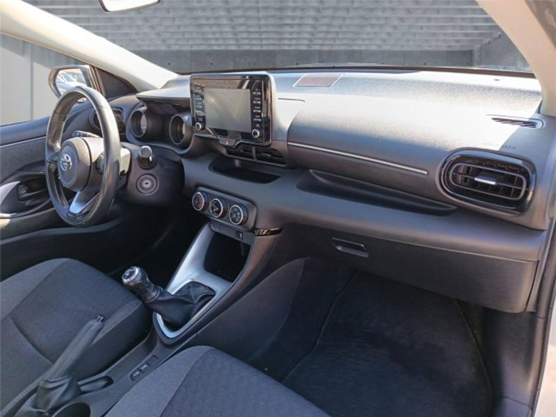 Toyota Yaris usata a Bari (12)