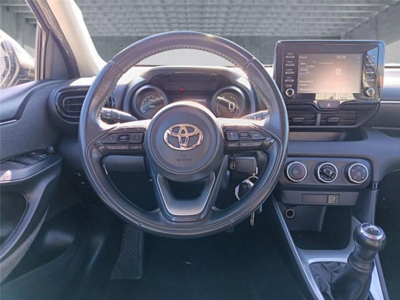 Toyota Yaris usata a Bari (14)