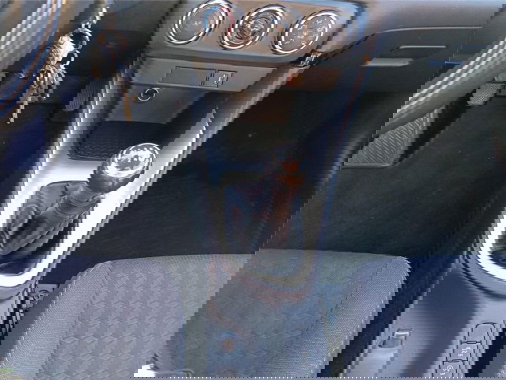 Toyota Yaris usata a Bari (19)