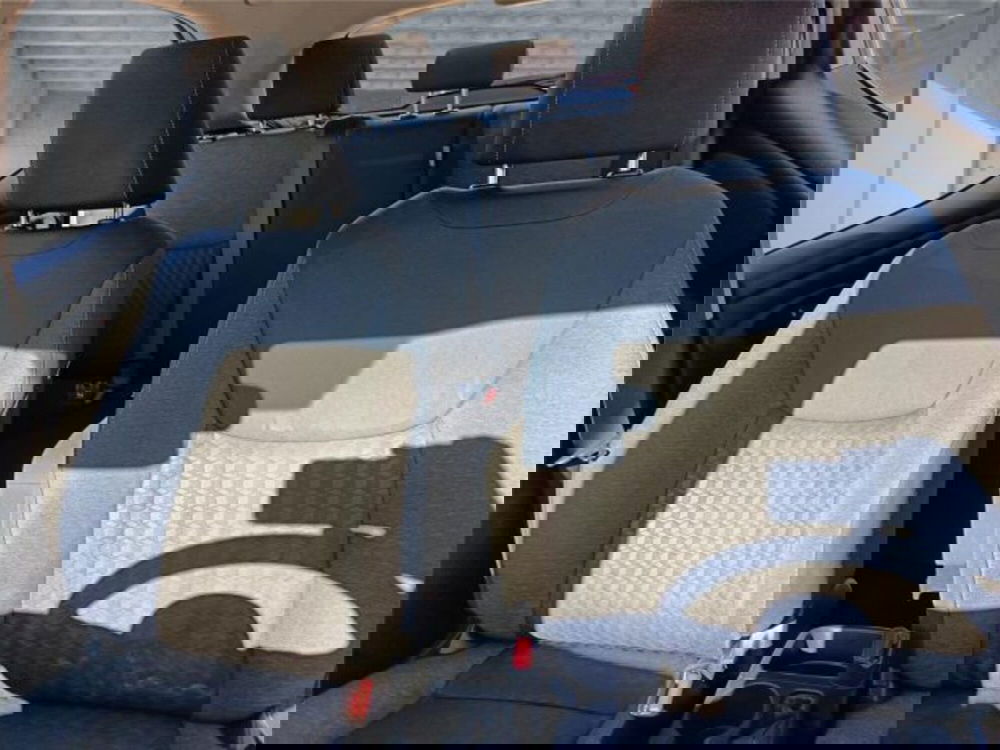 Toyota Yaris usata a Bari (20)