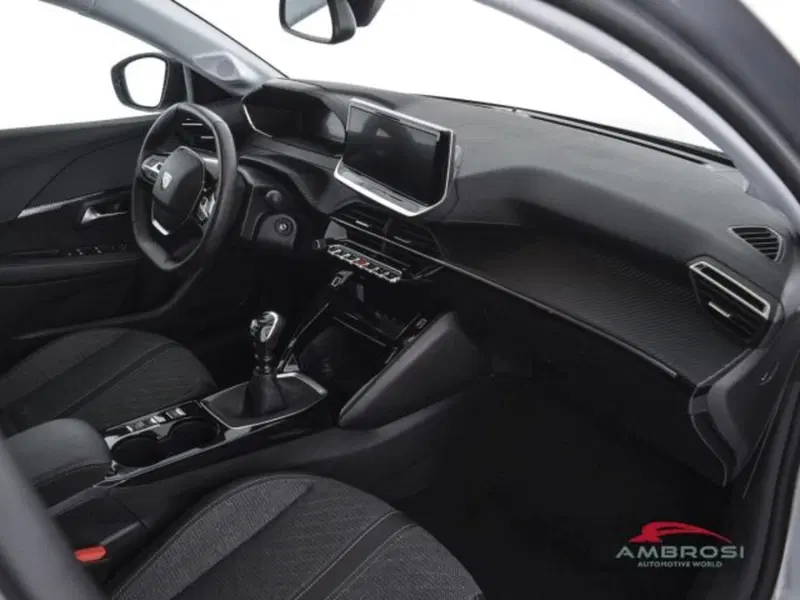 Peugeot 208 usata a Perugia (12)