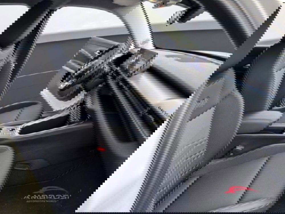 Jeep Avenger nuova a Perugia (12)