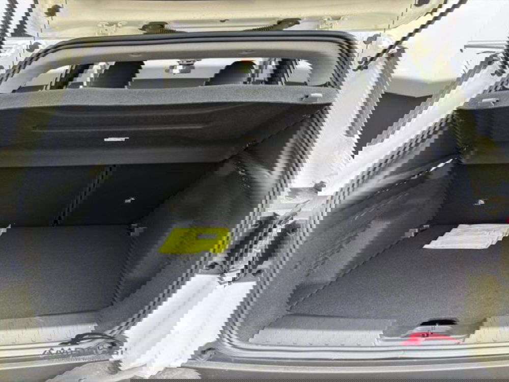 Jeep Avenger nuova a Perugia (9)