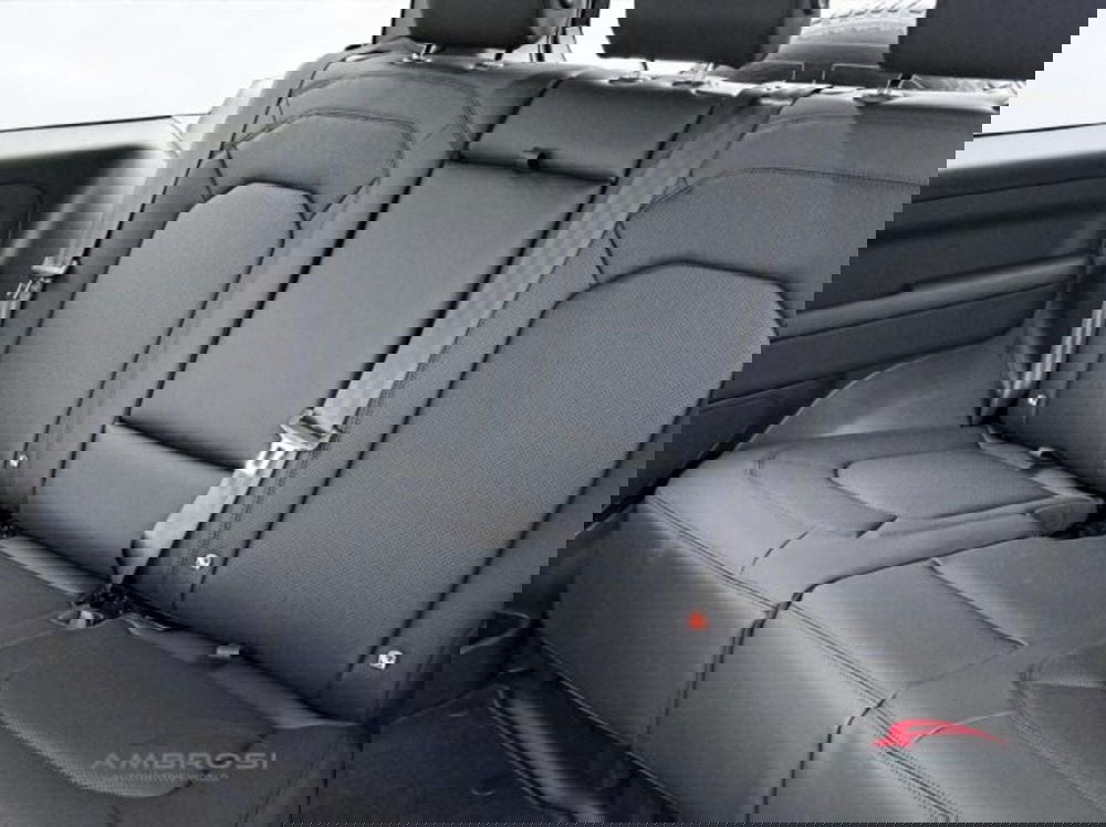 Land Rover Defender nuova a Perugia (10)