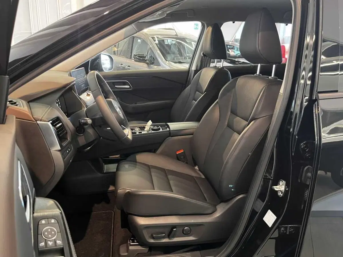 Nissan X-Trail usata a Sondrio (9)
