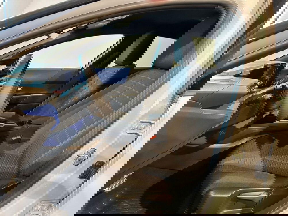 Lancia Ypsilon nuova a Sondrio (9)