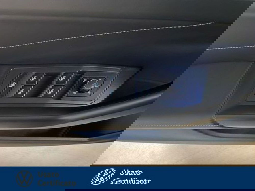 Volkswagen T-Roc usata a Vicenza (14)